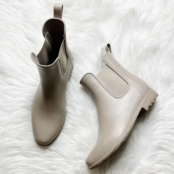 Target High Chelsea Pull On Ankle Booties Taupe Size 9 - Picture 2 of 7